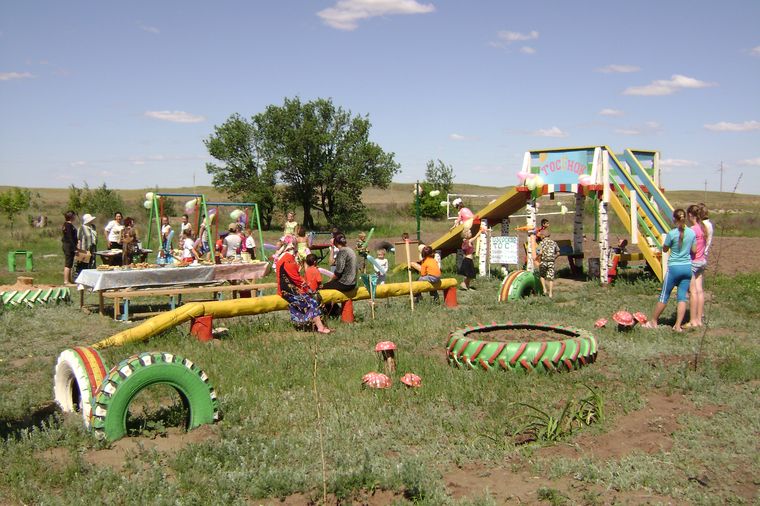 Праздник открытия детской площадки