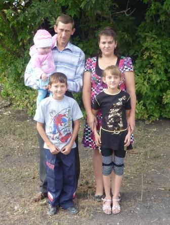 Алексей, Елена Суязовы и их дети