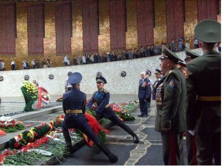 Торжественные мероприятия, посвящённые 65-летию Победы в Великой Отечественной войне 1941-1945 г.г. 8-9 мая 2010 г. в городе-герое Волгограде 
